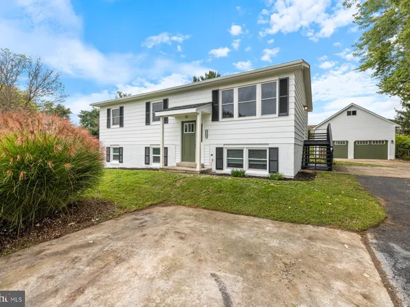 8206 James St, Middletown, MD 21769