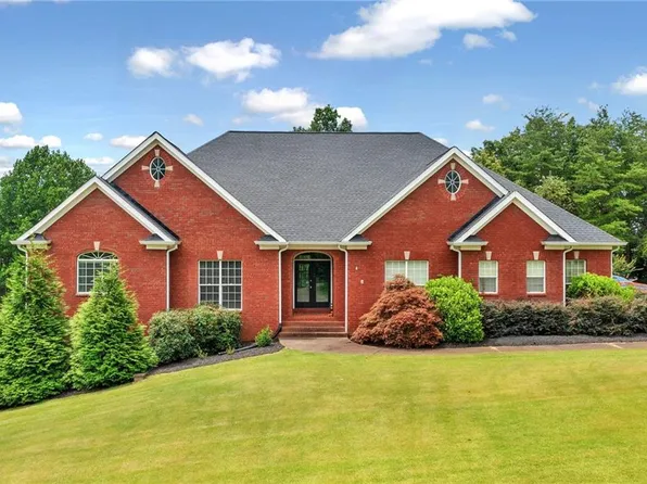 15 Luger Ln, Jasper, GA 30143
