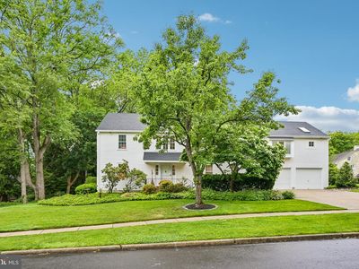 12 Circle Dr, Moorestown, NJ, 08057