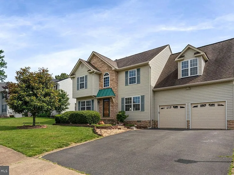 10 Sassafras Ln — Photo 35
