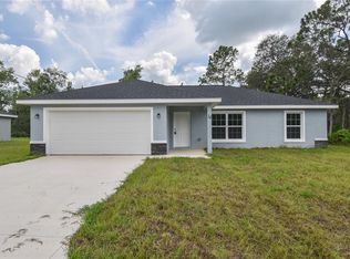 34 Malauka Ln, Ocklawaha, FL 32179