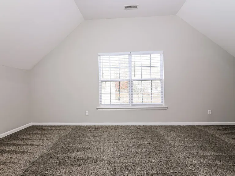 553 Texanna Way — Photo 14