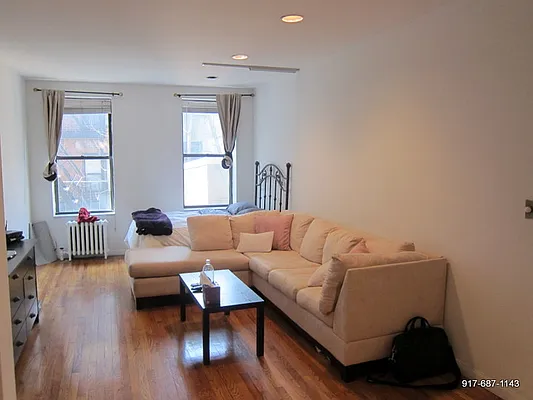 Rented by Chartwell Forest Hills Realty | media 8
