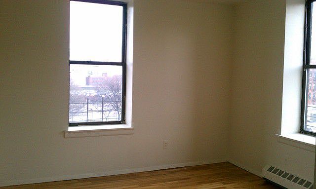 2nd image of 309 E 164th St APT 5F
