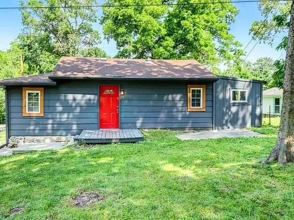 3813 NE 42nd Ter, Kansas City, MO 64117