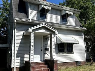 1924 Silent Ct NW, Canton, OH