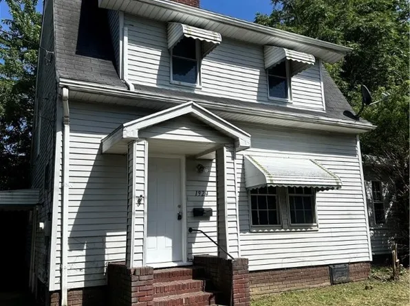 1924 Silent Ct NW, Canton, OH 44709