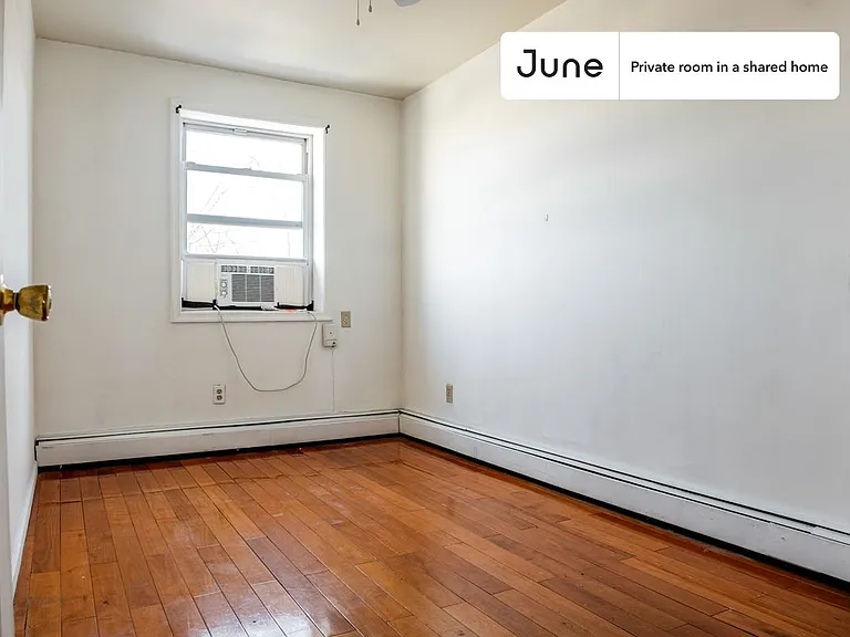 71 Clermont Ave #B — Photo 2