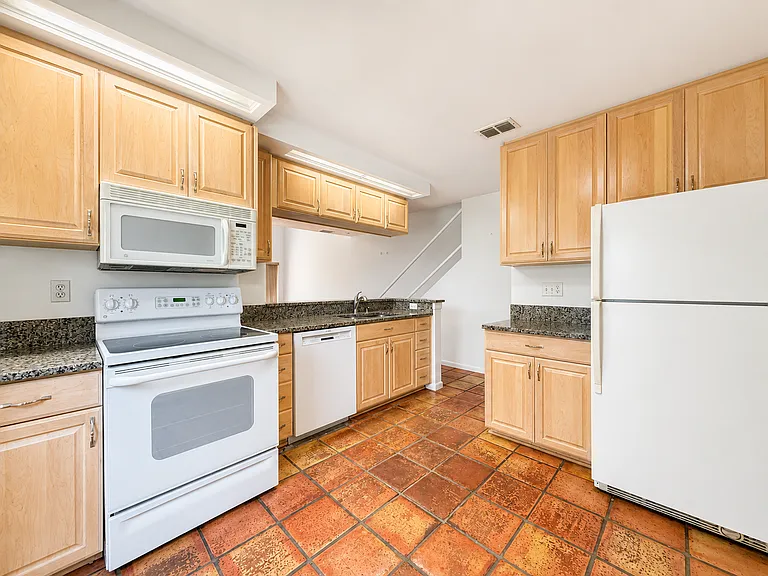 4414 W Bay To Bay Blvd — Photo 9