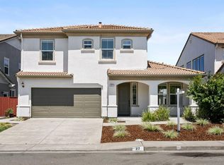 27 Portsmouth Dr, Novato, CA 94949