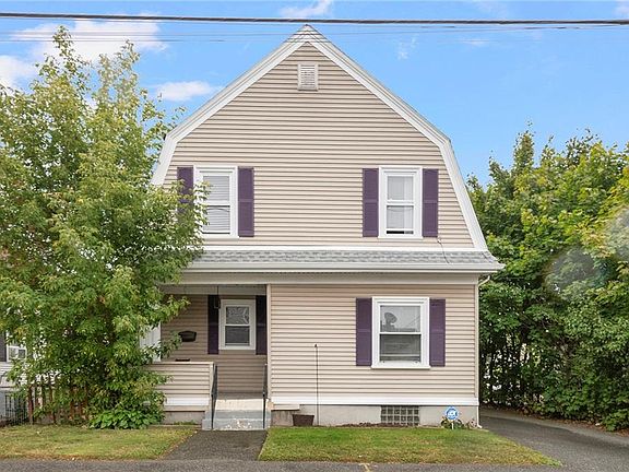 2nd image of 106 Oakdale Ave