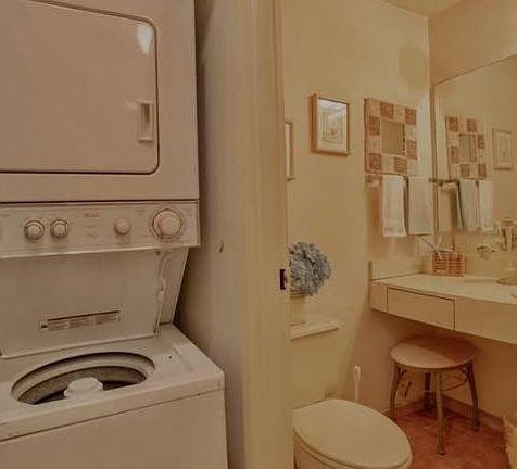 5th image of 360 Shore Rd APT 2H