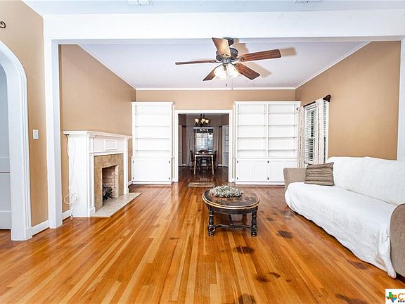 5th image of 1600 Avenue D