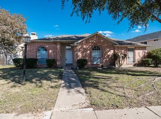 705 Creekside Dr, Mesquite, TX 75181