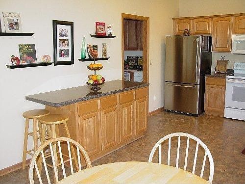 5th image of W203N16376 White Oak Cir