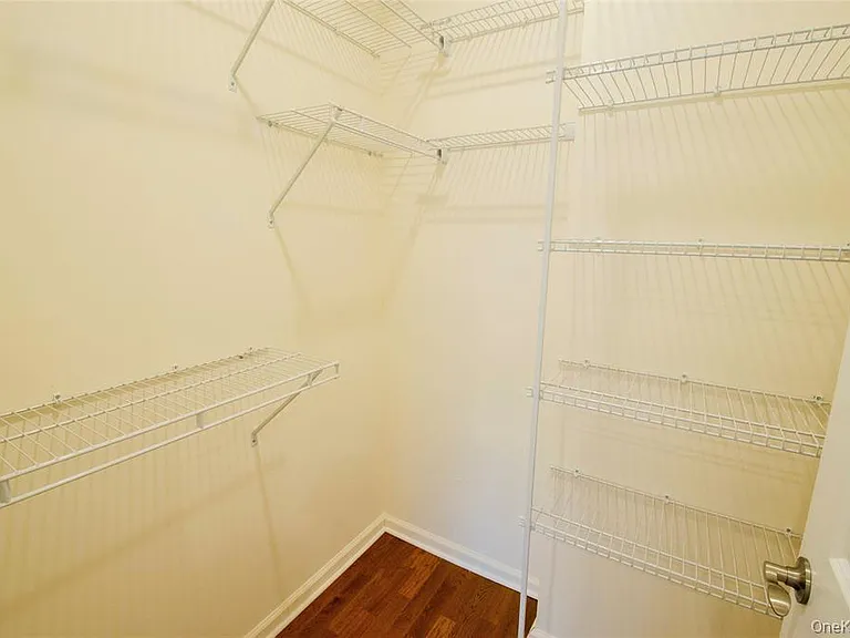 260 W Main St #6 — Photo 14