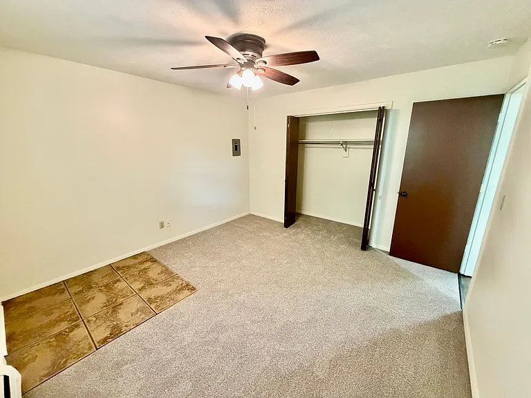 102 College Park — Photo 15