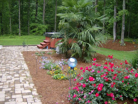 Private 96"x96" (8) person hot tub