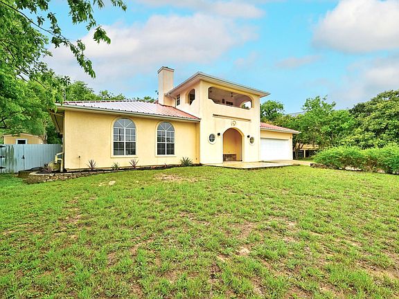 4th image of 2405 Bahama Rd