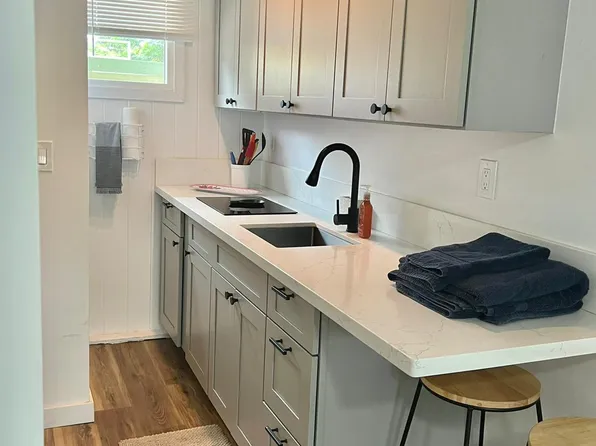 67-424 Alahaka St #B, Waialua, HI 96791