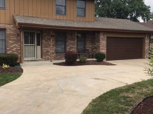 12544 Melvina Ave, Palos Heights, IL 60463