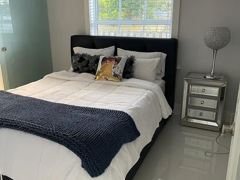 1701 SW 72nd Ct — Photo 5