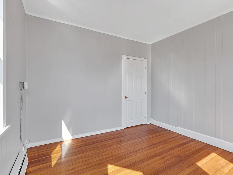 111 Pocasset Ave #3 — Photo 17