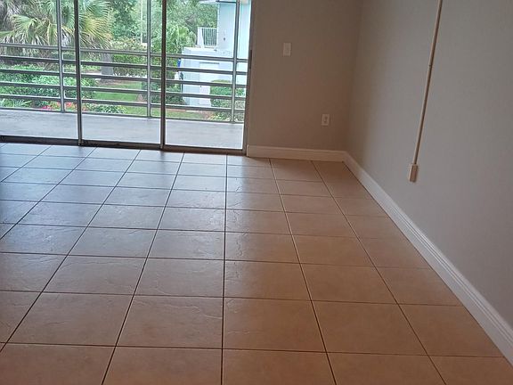 3rd image of 1901 Indian River Blvd APT D202
