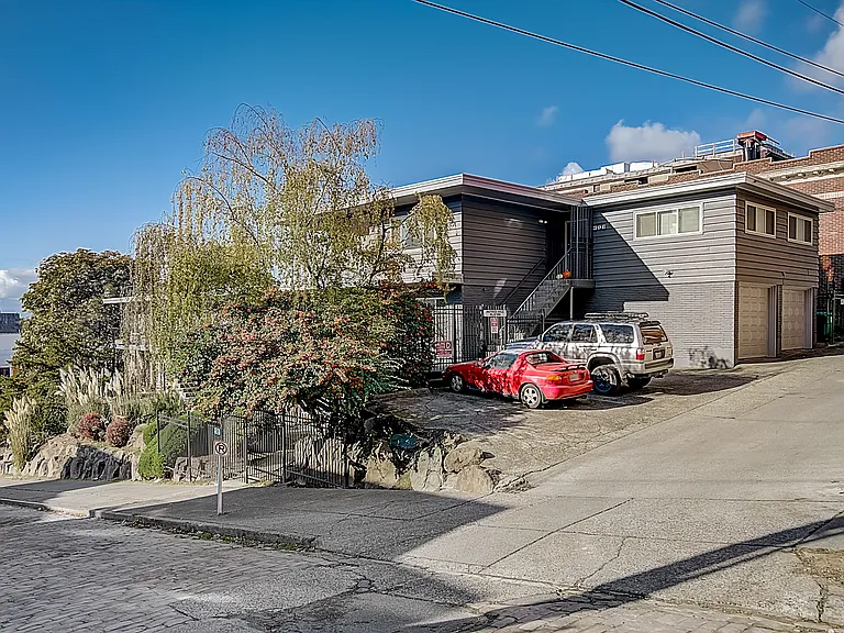 304 E Thomas St #5 — Photo 8
