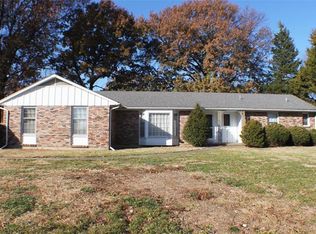 18109 E Hanthorn Dr, Independence, MO 64057