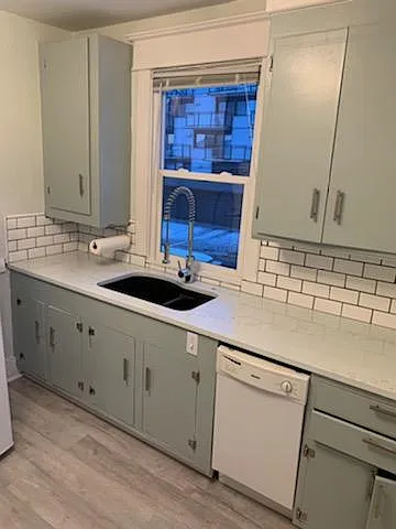 1522 Taylor Ave N #C — Photo 8