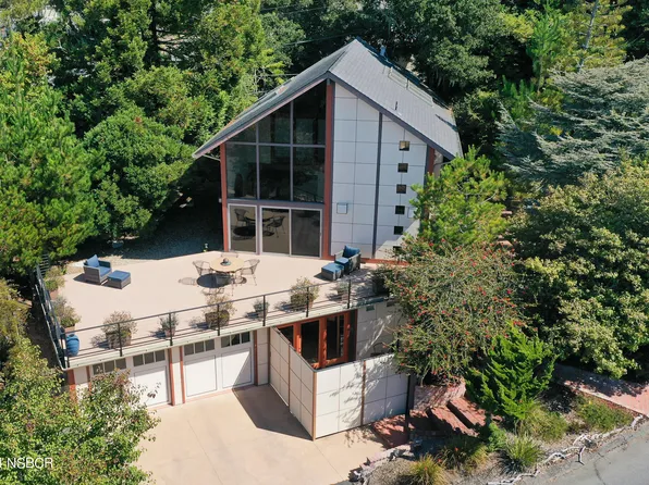 1890 Astor Ave, Cambria, CA 93428