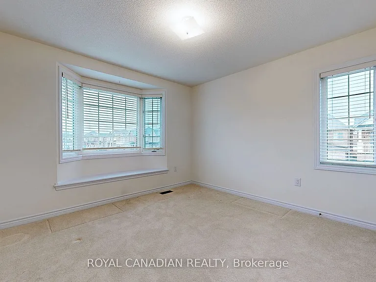 1 Green Spruce Rd — Photo 22