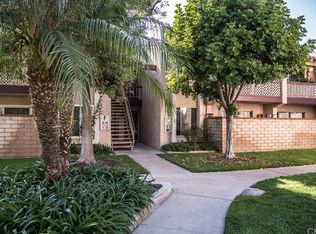 700 W La Veta Ave UNIT F4, Orange, CA 92868