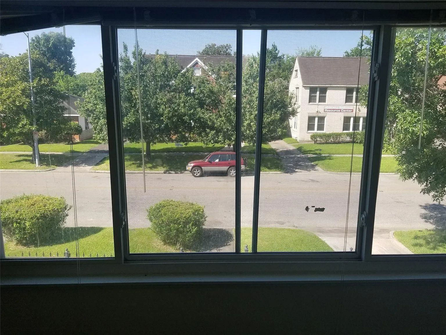 3 bed, 1.0 bath, 1460 sqft, $1,500 — Photo 4