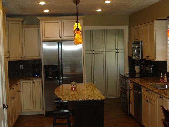 3rd image of 8185 Copperfield Dr