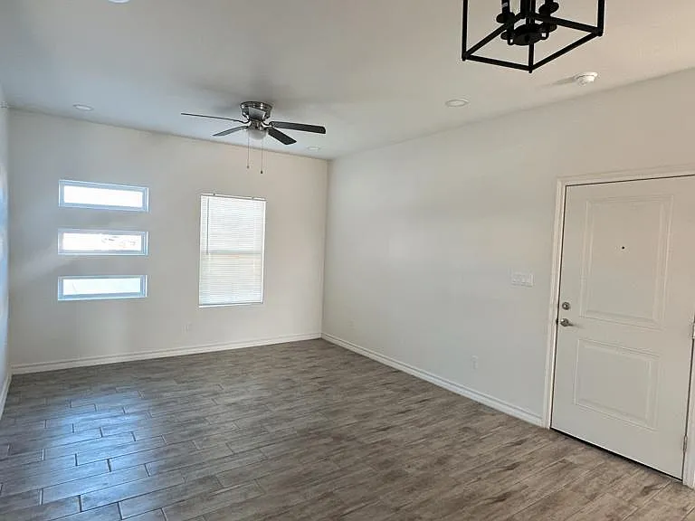 1700 New Orleans Cir #I — Photo 5