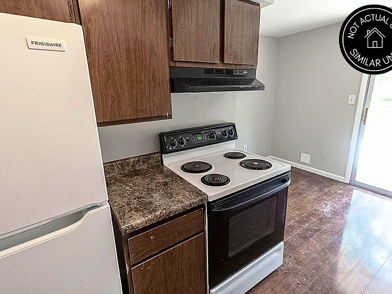 1309 N Golf Blvd #A — Photo 6