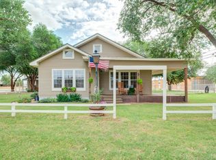 402 Ranch Rd, Ropesville, TX 79358