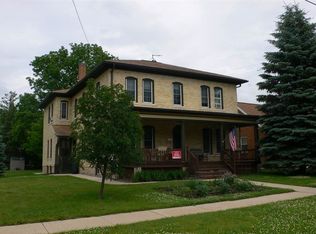 236 W Mill St, Columbus, WI 53925