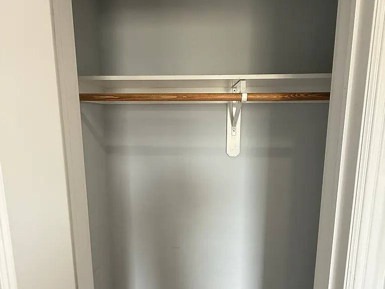 61 Erie St #3R — Photo 6