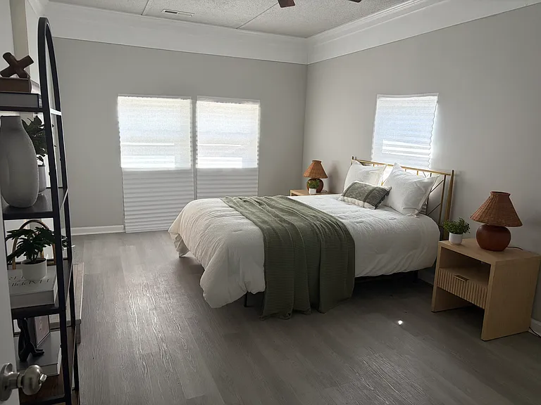 2670 Louise Dr — Photo 3