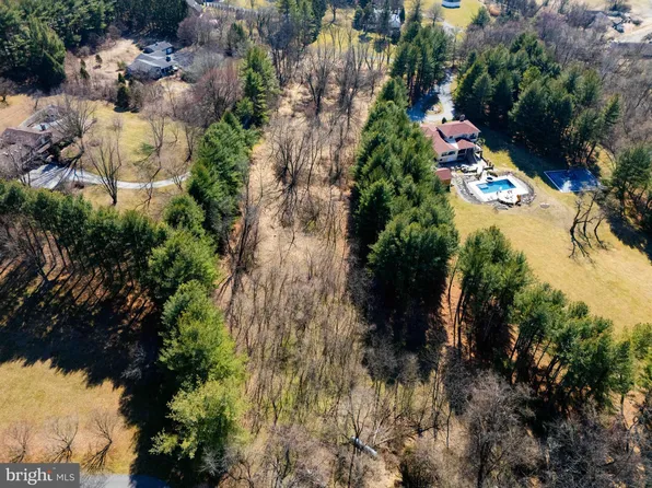 6031 Glen Arm Rd E, Glen Arm, MD 21057