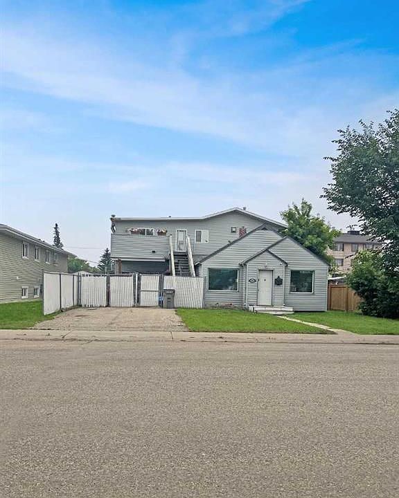 1st image of 10025 N 107th Ave