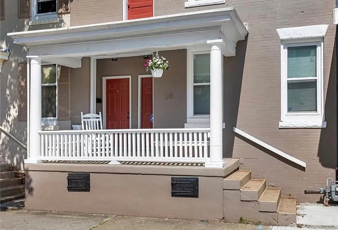 2 bed, 850 sqft, $1,850 — Photo 1