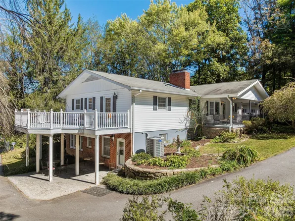 8 Hummingbird Ln, Asheville, NC 28806