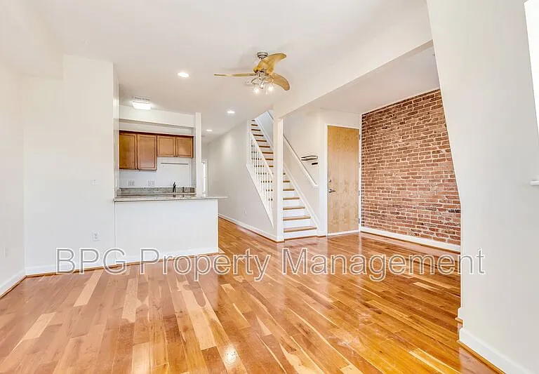 1643 13th St NW #2 — Photo 5