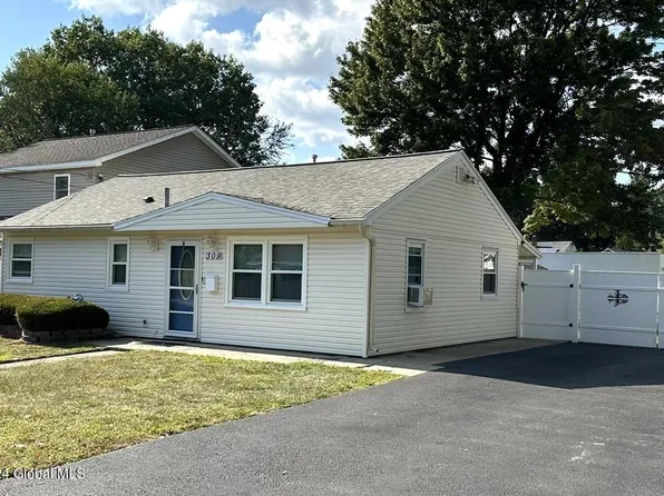 309 Chiswell Road, Schenectady, NY 12304