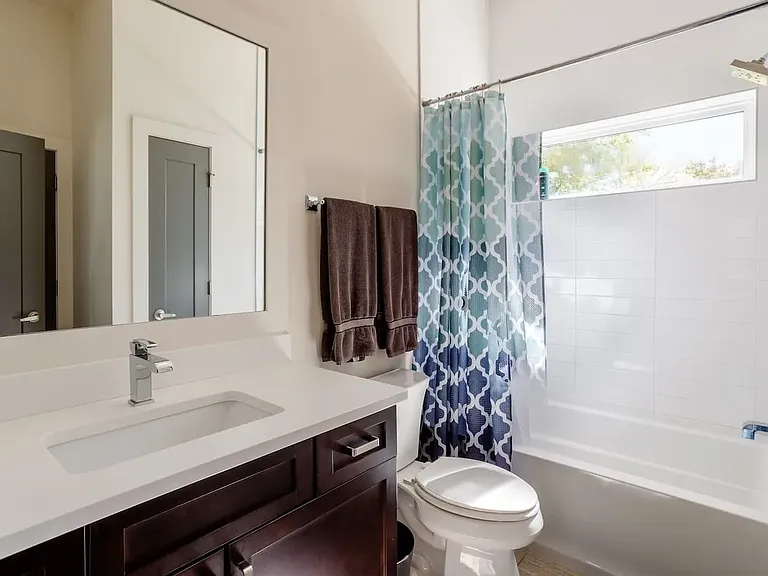 619B Moore Ave — Photo 24