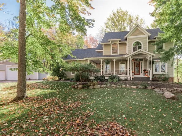 11075 Cory Ln, Newbury, OH 44065
